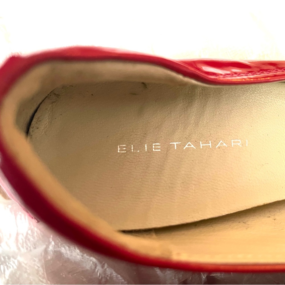 Elie Tahari NWOT patent leather deep fuchsia/bright light maroon flats. - Picture 3 of 3